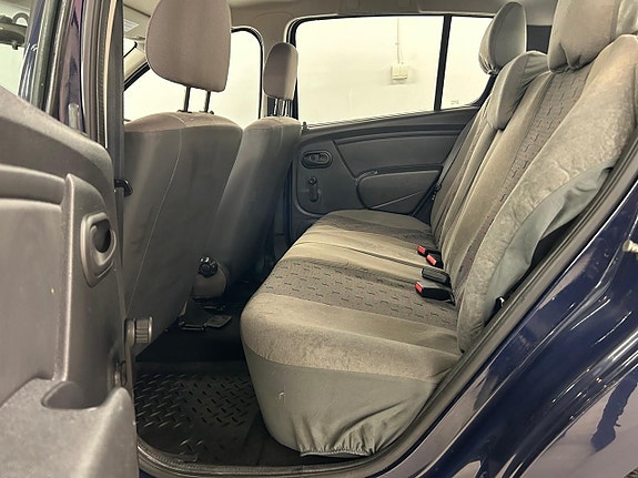 Dacia Sandero 10 of 25