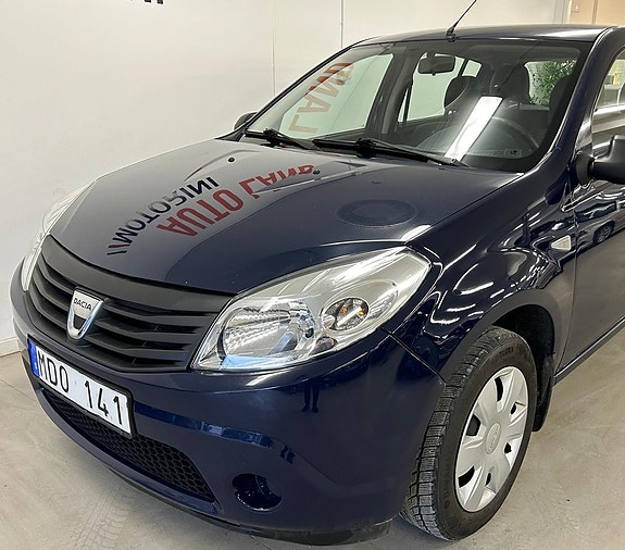 Dacia Sandero 3 of 5