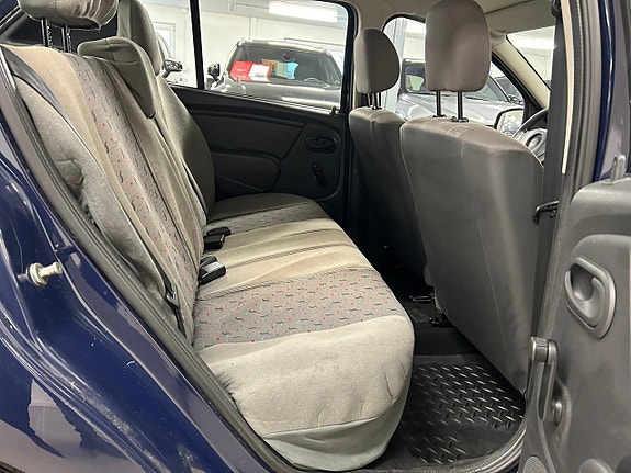 Dacia Sandero 15 of 25