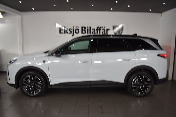 Peugeot 5008 3 of 5