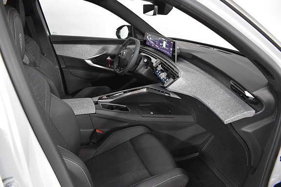 Peugeot 5008 10 of 21