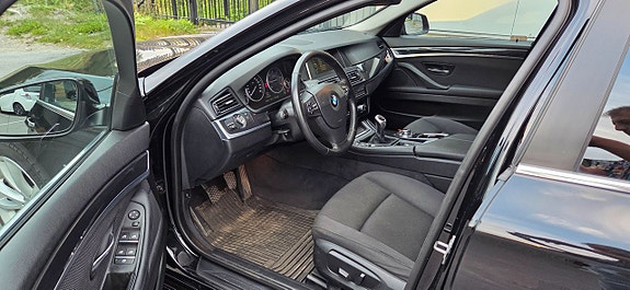 BMW 520 25 of 27