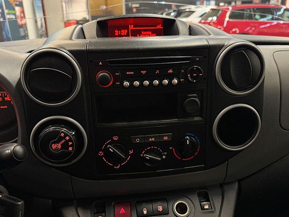 Peugeot Partner 16 of 24