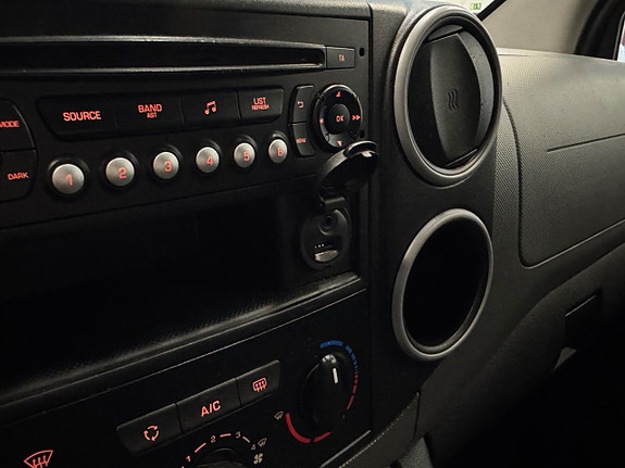 Peugeot Partner 18 of 24
