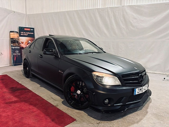 Mercedes-Benz C63 4 of 5