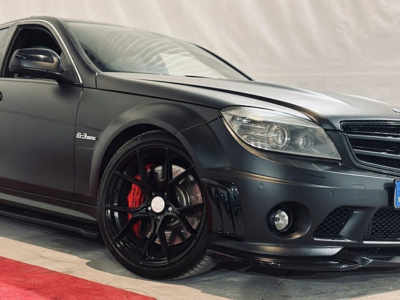 Mercedes-Benz C63 5 of 5
