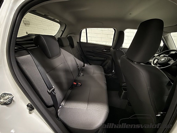 Suzuki Swift 8 of 13