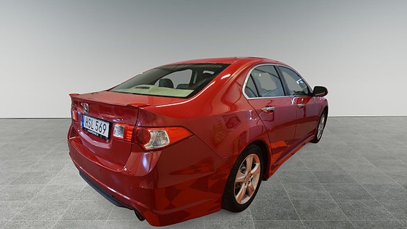 Honda Accord 4 of 13