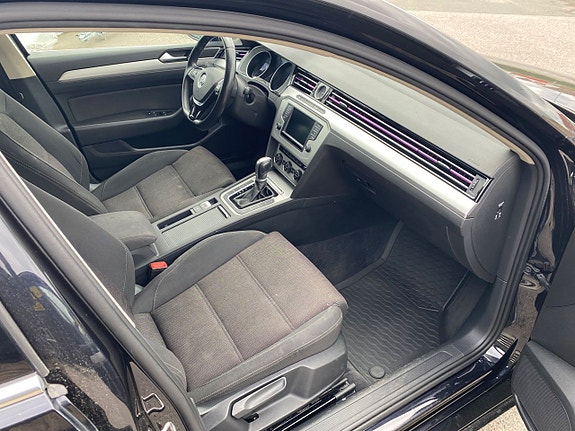 Volkswagen Passat 8 of 8