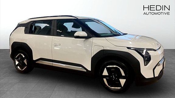 Kia EV3 2 of 5