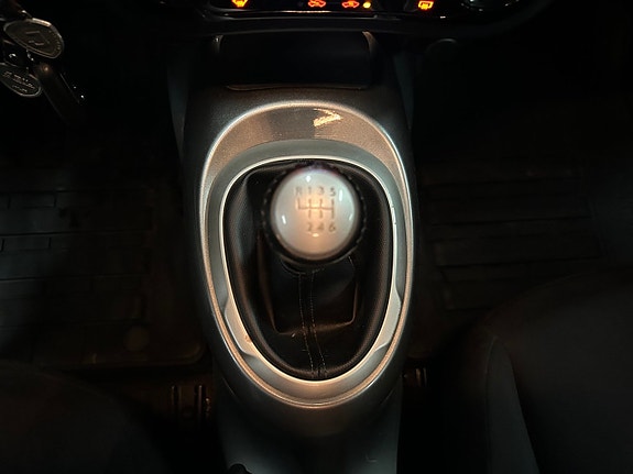 Nissan Juke 13 of 17