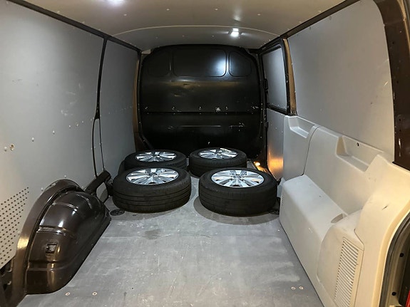 Volkswagen Transporter 17 of 23