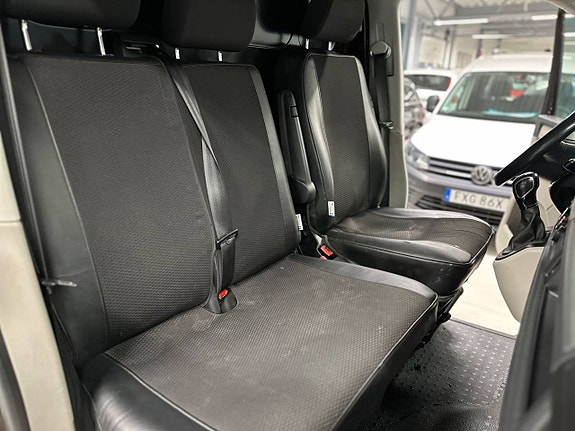 Volkswagen Transporter 14 of 23