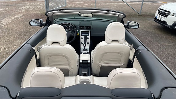 Volvo C70 15 of 30