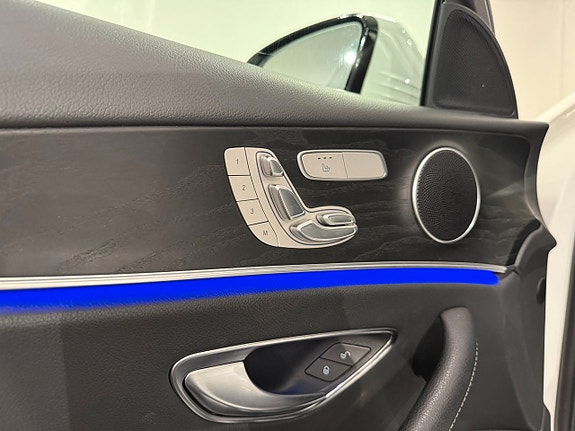 Mercedes-Benz E220 d 15 of 16