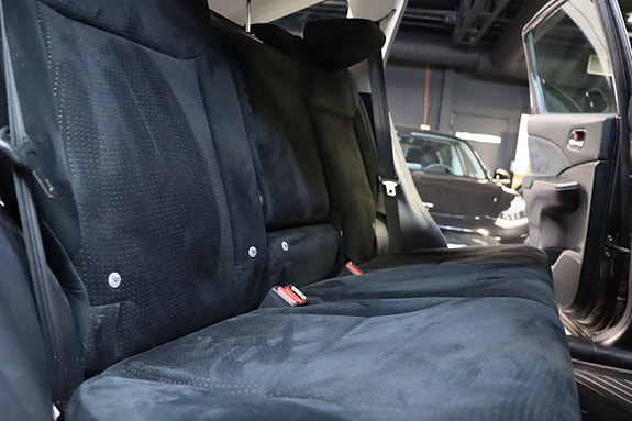 Honda CR-V 15 of 27