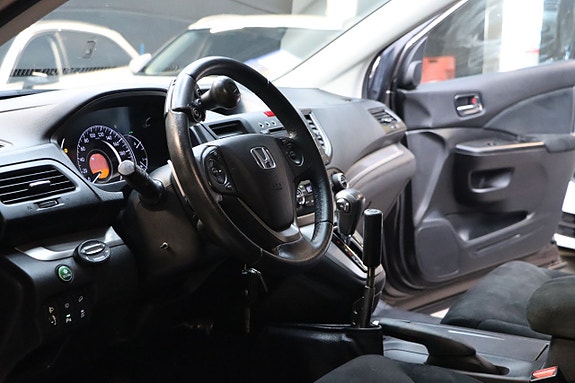 Honda CR-V 10 of 27