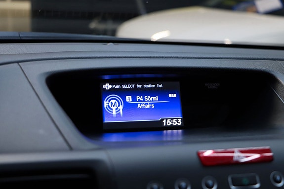 Honda CR-V 25 of 27