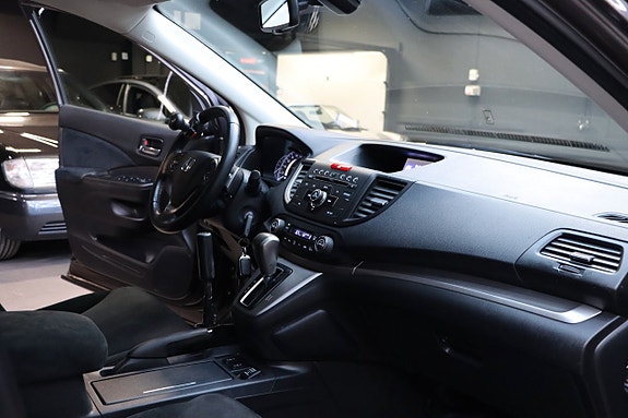 Honda CR-V 12 of 27