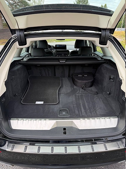 BMW 530e 6 of 9