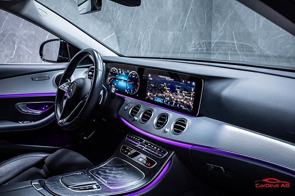 Mercedes-Benz E220 15 of 27