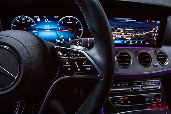Mercedes-Benz E220 23 of 27