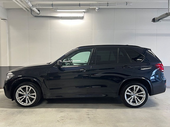 BMW X5 3 of 17