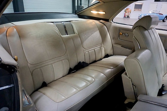 Oldsmobile Toronado 18 of 23