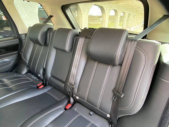 Land Rover Range Rover Sport 16 of 23