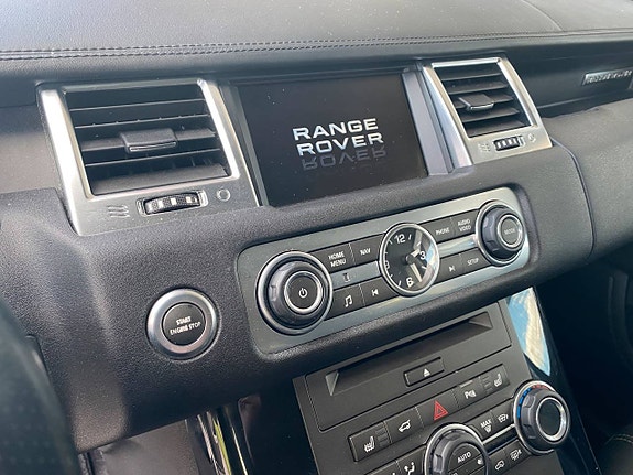 Land Rover Range Rover Sport 12 of 23