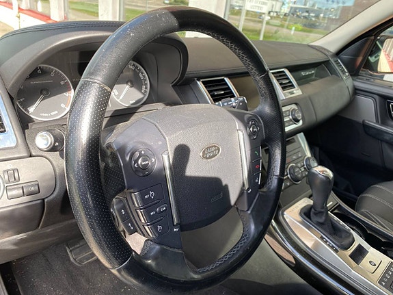 Land Rover Range Rover Sport 21 of 23
