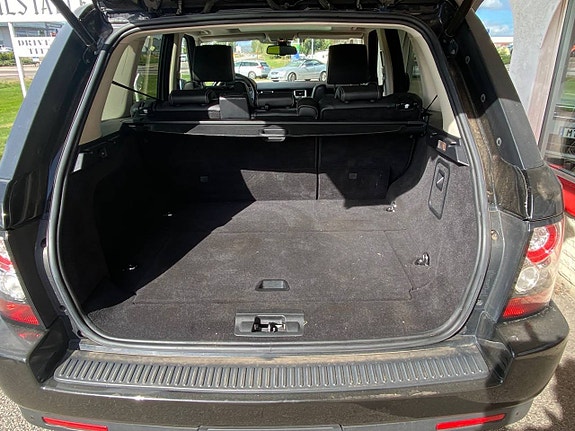 Land Rover Range Rover Sport 7 of 23