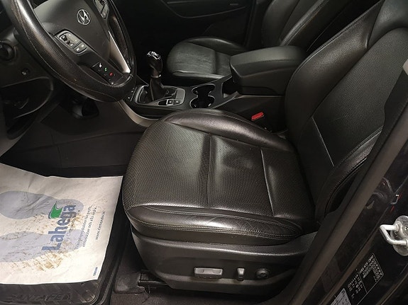 Hyundai Santa Fe 8 of 9