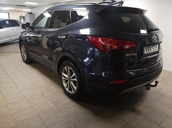 Hyundai Santa Fe 3 of 9