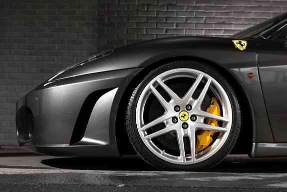 Ferrari 430 8 of 27