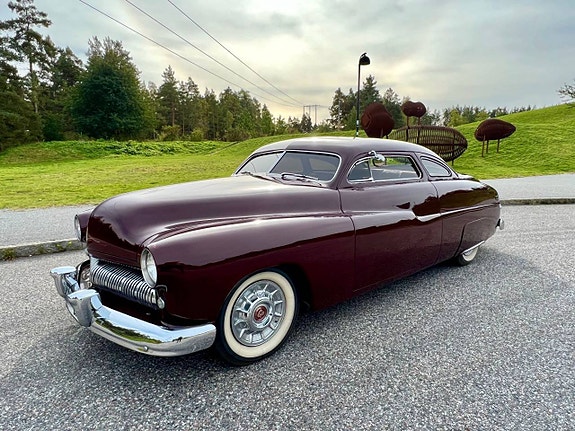 Mercury Eight 4 of 5