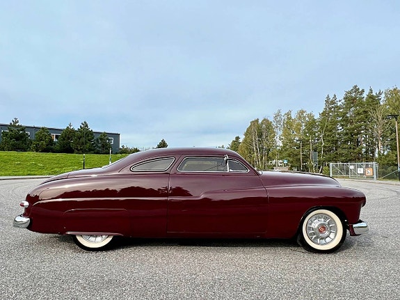 Mercury Eight 9 of 16