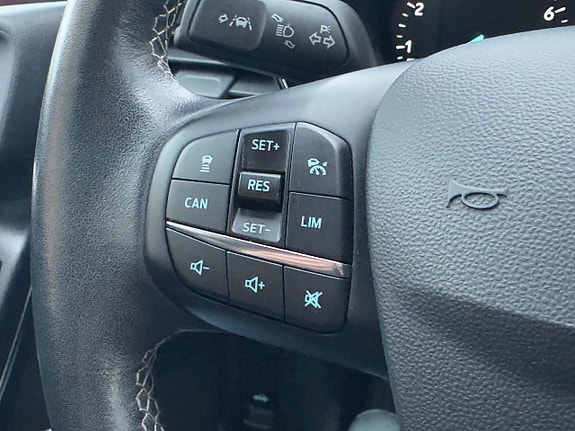 Ford Fiesta 8 of 13