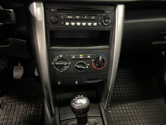 Peugeot 207 12 of 12