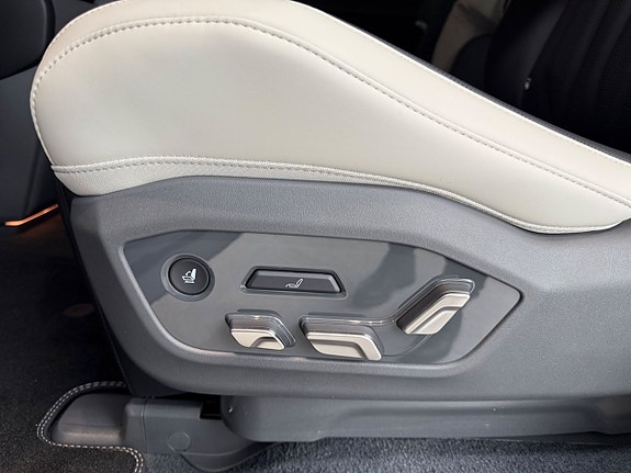 Kia EV9 12 of 19