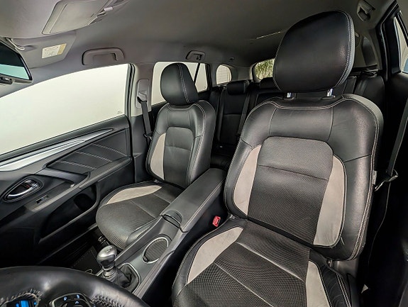 Toyota Avensis 10 of 18