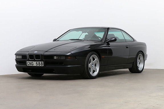 BMW 850Ci 2 of 5