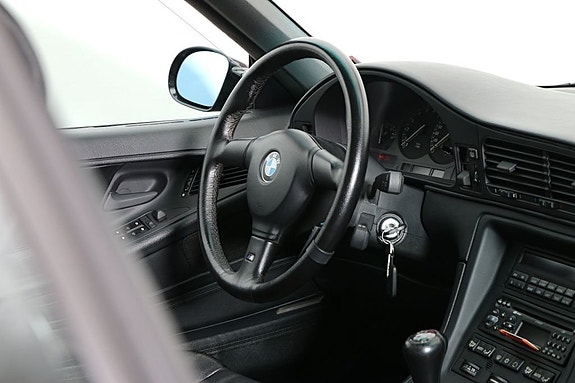 BMW 850Ci 17 of 29