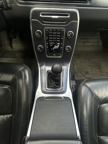 Volvo V70 25 of 26