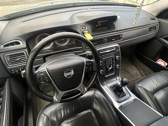 Volvo V70 24 of 26