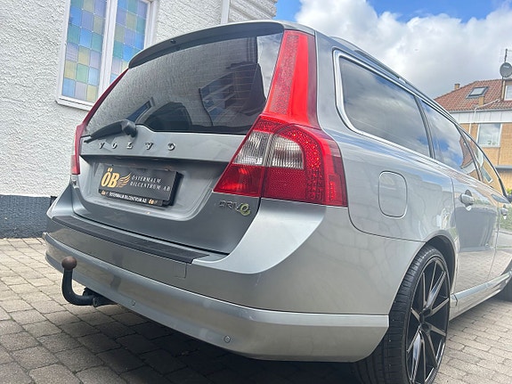 Volvo V70 10 of 26