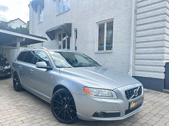 Volvo V70 5 of 26