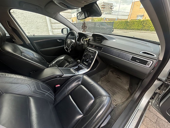 Volvo V70 18 of 26
