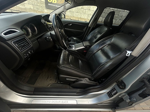 Volvo V70 15 of 26