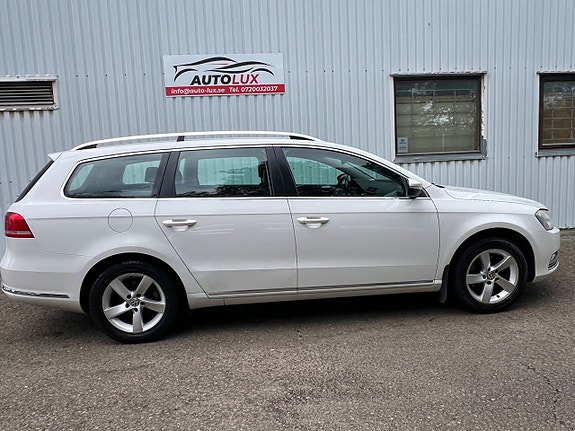 Volkswagen Passat 2 of 5